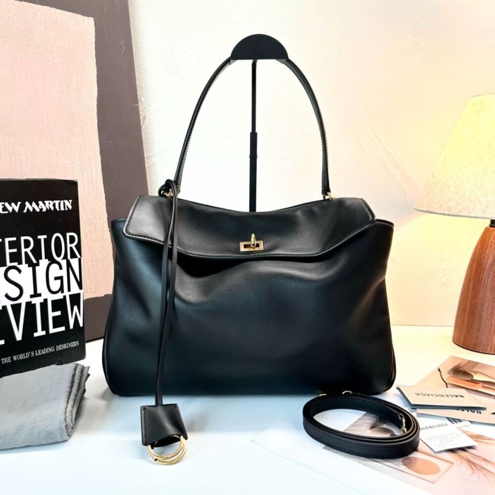 Balenciaga Women Pre-Loved Bag Very Good Condition